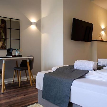 Homely Stay Studio 7 - Elegant Self-Check-In Studio For Urban Travelers Мюнхен Екстериор снимка